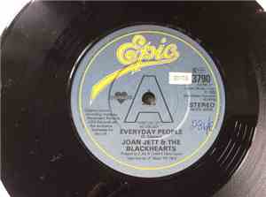 Joan Jett & The Blackhearts - Everyday People