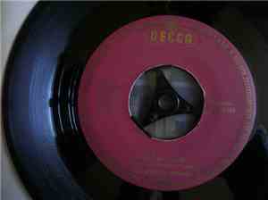 The Rolling Stones - Off The Hook