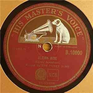 The Three Suns , With Larry Green  - Sleigh Ride / La Petite Waltz