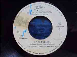 Los Corraleros de Majagual - La Medallita / Llora Corazon