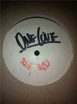 Unknown Artist - One Love / Shout