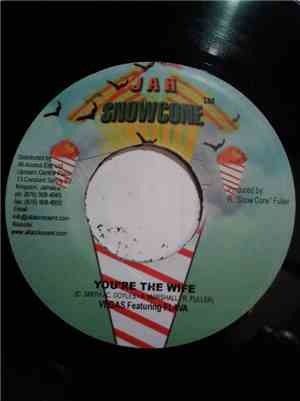 Voice Mail Feat. Snow Cone / Mr. Vegas Feat. Flava - Round Of Applause / Yo ...
