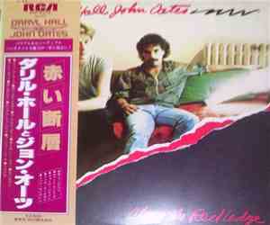 Daryl Hall & John Oates - Along The Red Ledge