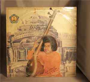 Rajeswara  Rao & P. Adinarayan Rau - Bhagawan Sri Satya Sai Baba's Divine L ...