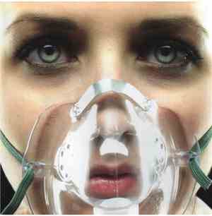 Underoath - They're Only Chasing Safety