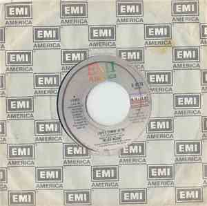 Melba Moore - Love's Comin' At Ya