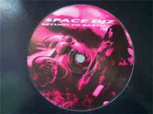 Space DJz - Return To Earth