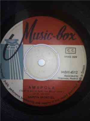 Sara Montiel - Amapola / A Media Luz