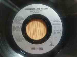 Bob Marley - Keep On Moving