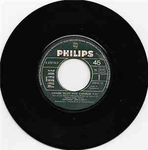 Johnny Hallyday - Cours Plus Vite Charlie / J'ai Peur Je T'aime
