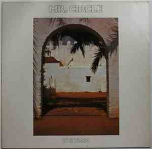Mr. Circle, John Thomas - Thi Nam