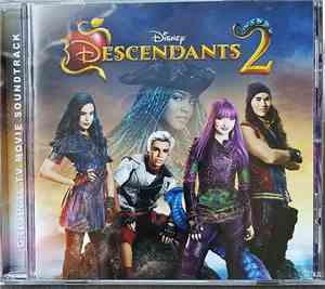 Descendants 2 Cast, Dove Cameron, Sofía Carson, Cameron Boyce, Booboo Stewa ...