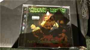 Marilyn Manson - Portrait of an American Family