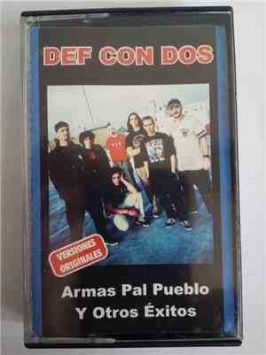Def Con Dos - Armas Pal Pueblo Y Otros Éxitos