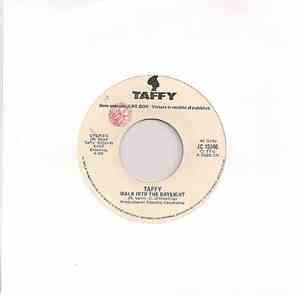 Taffy / Philip Bailey Duet With Phil Collins - Walk Into The Daylight / Eas ...