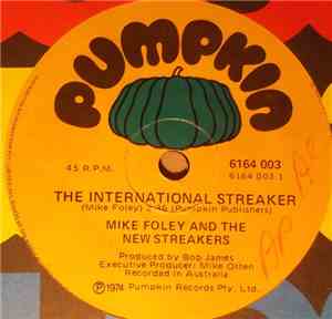 Mike Foley And The New Streakers - The International Streaker