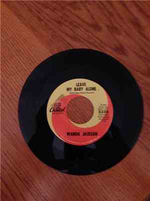 Wanda Jackson - I'm Mad At Me / Leave My Baby Alone