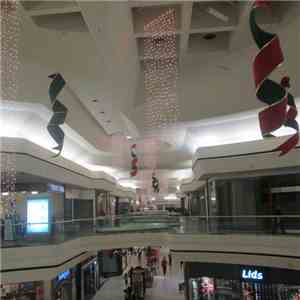 TCLB - Hilltop Mall During Christmas Time