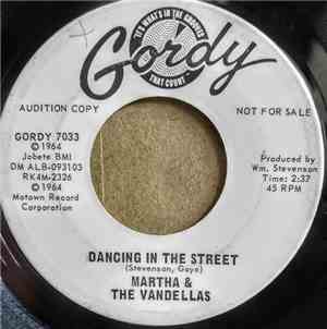 Martha & The Vandellas - Dancing In The Street / There He Is (At My Door)