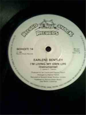 Earlene Bentley - I'm Living My Own Life