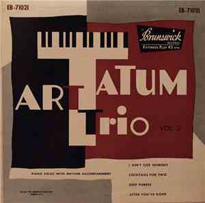 Art Tatum Trio - Piano Solos With Rhythm Accompaniment, Vol. 2