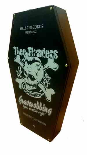 Thee Flanders - Graverobbing - Hymns from the Crypt