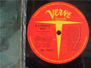 Oscar Peterson - In A Romantic Mood